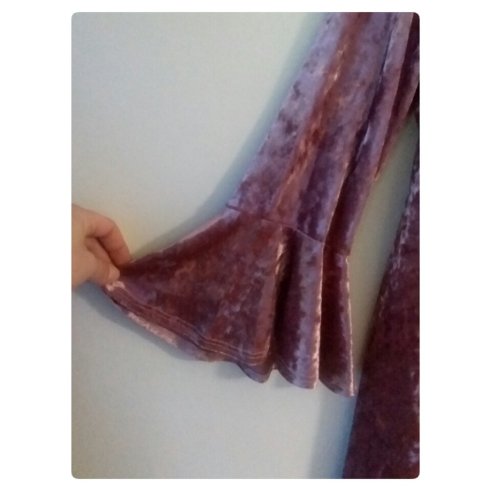 LAST ONE! 🌺2X🌺 PLUS SIZE VELVET MAUVE TOP! - Picture 6 of 6
